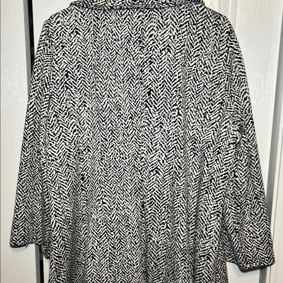 Calvin Klein Black and White Blazer with Draped Lapel - Picture 6 of 7